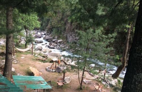 Banjar Hotel | Tirthan Anglers' Retreat