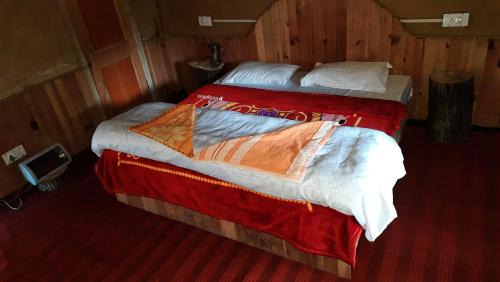 Banjar House | Tirthan Ecostay