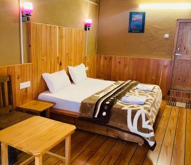 Banjar Hotel | Tirthan Holidays Cottage