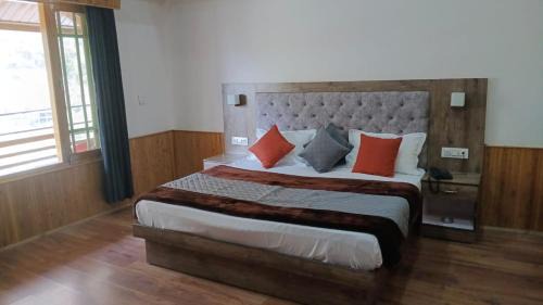 Banjar Hotel | Tirthan Villa Resort