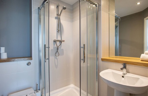 Cathedral Quarter Condo | Titanic & City Views, Ultra Luxury City Parking