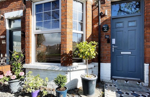 Belfast House | Titanic The Lady - 3 Bed Townhouse