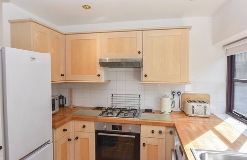 Ryde Apartment | Tithe Barn Little Upton Farm