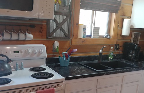 French Lick Cabin | TLC LAKEHOUSE Hot Tub w/ Gazebo, boat canopy, 2 minutes to ramp , Wi-Fi