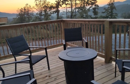 Winona Cabin | TN, Royal Blue, TWRA, Brimstone, Windrock, Tackett Creek