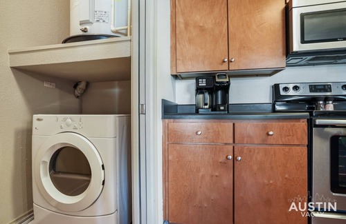 North Loop Apartment | TNC #205 xxxxxxxxxxx