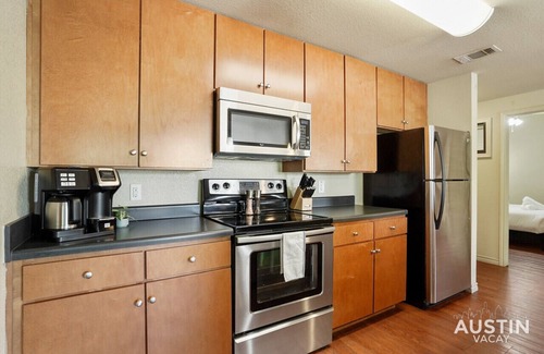 Triangle State Apartment | TNC #206 xxxxxxxxxxx