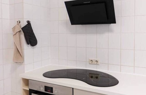 Stendal House | To complete