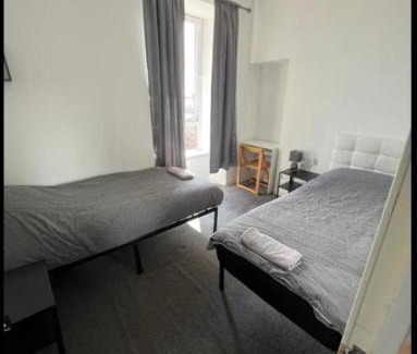 Dundee House | Toasty & Warm Beds