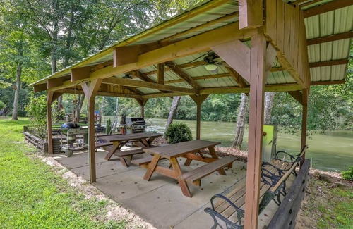Mineral Bluff Cabin | Toccoa River Lodge | Mineral Bluff, Ga