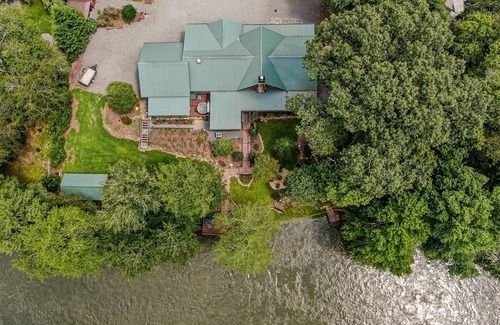 Mineral Bluff Cabin | Toccoa River Lodge | Mineral Bluff, Ga