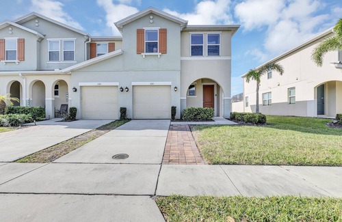 Kissimmee House | "Tocoa Bay" - Epic 4BD/3.5BA Townhome near Disney