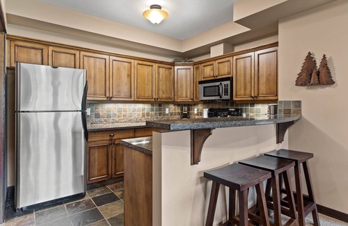 Sun Peaks Condo | Tod Mountain Serenity