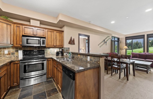 Sun Peaks Condo | Tod Mountain Serenity