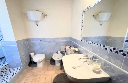 Loreto Villa | TODI BY THE POOL/SLEEPS 10/EXCLUSIVE POOL/WALK TO TODI 4 KMS/RESTAURANT 0.5 KMS