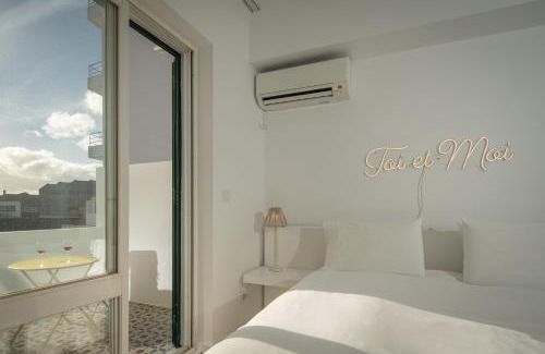 Ponta Delgada Apartment | TOI ET MOI DOWNTOWN-Guests speek for us!