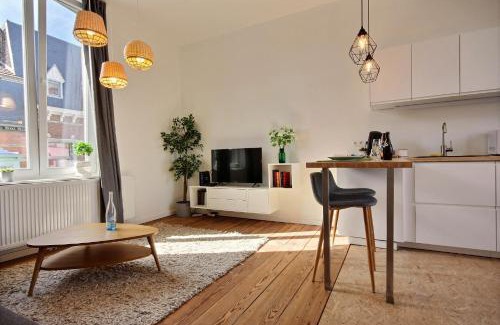 Saint-Laurent Apartment | Tokyo's Place