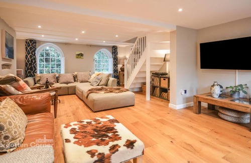 Cremyll Apartment | Toll Cottage uniquely positioned on the doorstep of Mount Edgcumbe Country Park