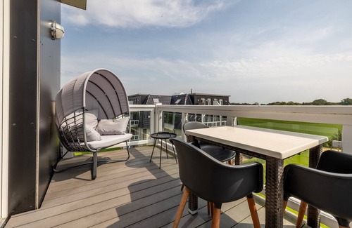 Wremen Apartment | Tolle, Ruhige Ferienwohnung in Strandnähe mit Sauna, Meerblick und Zwei Balkonen