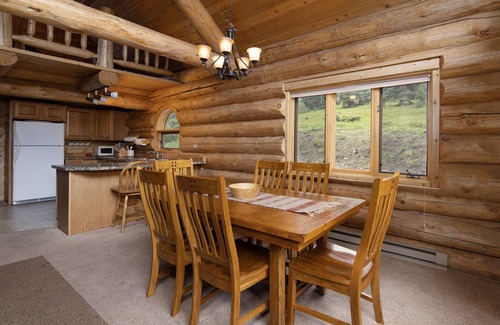 Gallatin Gateway Cabin | Tom's Big Sky Cabin - Close to the Gallatin River, hiking, and Yellowstone!