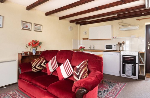 Penryn Cottage | Tom Thumb, far reaching views of the countryside.