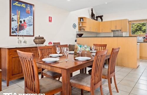 Thredbo Ski Chalet | Tomarlin Views 2