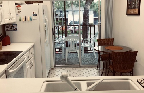 East Naples Condo | "TOMMY BAHAMAS CONDO"