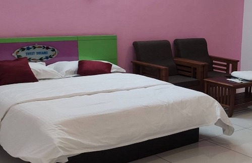 Nullatanni Hotel | Tomsons Resort