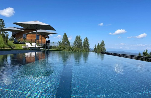 Albeck House | Tomtegl-Bergchalet No.3 mit Privatsauna, Infinitypool, Kamin, Fitnessraum, 1500m Seehöhe
