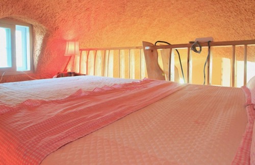 Sanyang-eup House | Tongyeong Morning Dew Pension