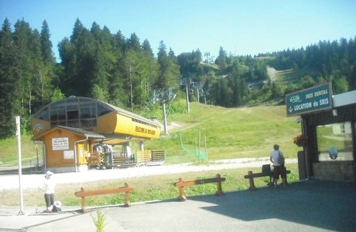 Mijoux Cabin | Tonneau Col de la Faucille