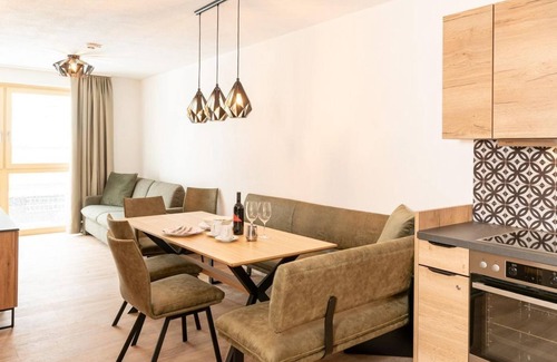 Dienten am Hochkoenig Bed & Breakfast | Top 10 Mini Family with sauna - Wildbach Lodge Dienten