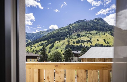 Woerth Apartment | Top 2 - Riverside Rauris
