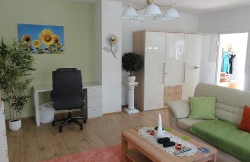 Friedrichshafen Apartment | Top 2 Zi-Wohnung, 350 m zum See