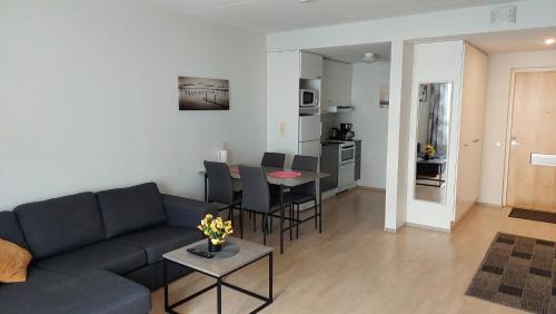 Jyvaskyla Apartment | Top apartment in the best location in town and free parking Kotimaailma Apartments