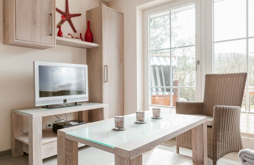 Wenningstedt-Braderup Apartment | Top Lage & Ausstattung: Sonniger Südgarten. In Einer Ruhigen Sackgasse Gelegen