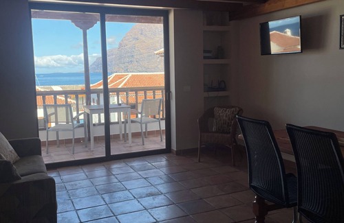 Los Gigantes Apartment | Top location. Apartment with sea view 2 minutes to the beach and marina.