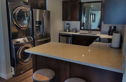 Princeville Condo | Top-floor condo with amazing ocean/Bali Hai view, lanai, AC, 2 pools & tennis
