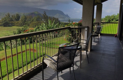Princeville Condo | Top-floor condo with amazing ocean/Bali Hai view, lanai, AC, 2 pools & tennis