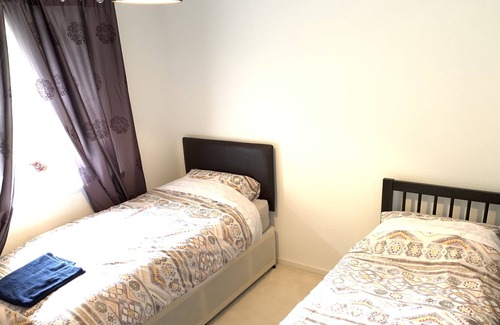 Littleover Apartment | Top Floor Exclusive - With Balcony