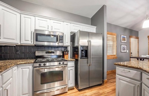Bear Hollow Village Condo | Top floor family friendly condo in prestigious Bear Hollow Village