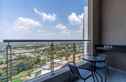 Menlyn Apartment | Top Floor Menlyn Maine studio apartment with Stunning Views & No Load Shedding