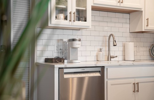 Morehead City Condo | Top Floor; Top Shelf! Views of Sound & Sea! Fully renovated luxe condo!