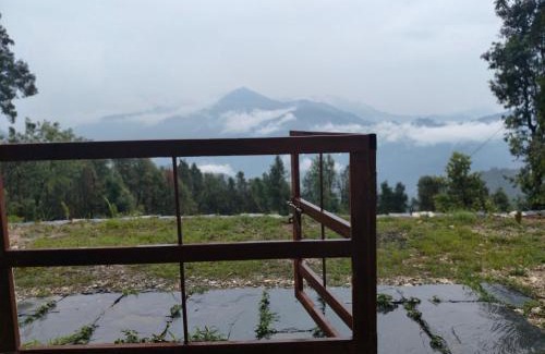 Bageshwar Resort | Top hill home stay