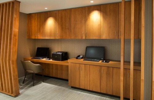 Issaquah House | Top Hotel in Issaquah, WA With Hip Lobby Bar