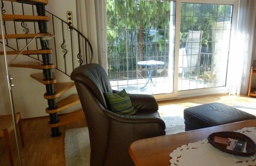 Stadtbezirk 3 Apartment | Top location, high quality, sunny maisonette. , Garden, free wifi