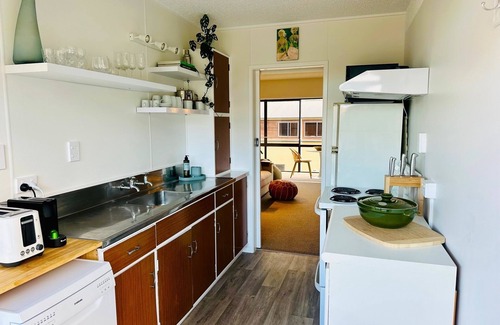 Mount Maunganui Apartment | Top location! Self-check-in studio apartment 2 dble beds & sofa bed by the Mount