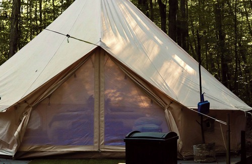 Westmoreland RV Rental | Top Notch Glamping Retreat