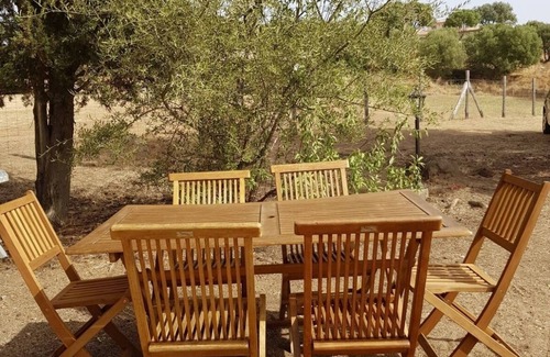 Serra-di-Ferro Apartment | Top of home, air conditioner, private entrance, private garden, parking