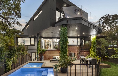 Kew House | Top of the Trees in the City